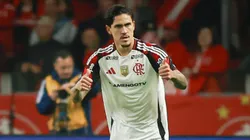 Pedro jogador do Flamengo comemora seu gol durante partida contra o Internacional no estadio Beira-Rio pelo campeonato Brasileiro A 2025. Foto: Maxi Franzoi/AGIF