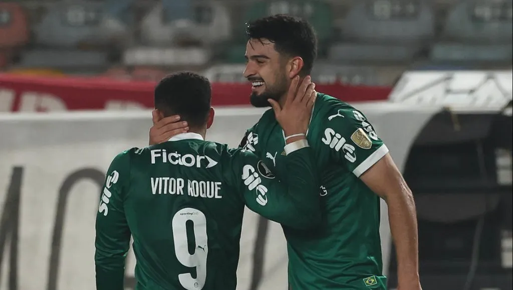 Vitor Roque e Flaco - Foto: Cesar Greco/Palmeiras/by Canon