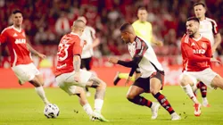 Internacional x Flamengo em partida pelo Campeonato Brasileiro - Foto: Adriano Fontes/Flamengo