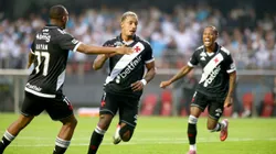 David jogador do Vasco comemora seu gol durante partida contra o Santos no estadio Morumbi pelo campeonato Brasileiro A 2025. Foto: Mauricio De Souza/AGIF