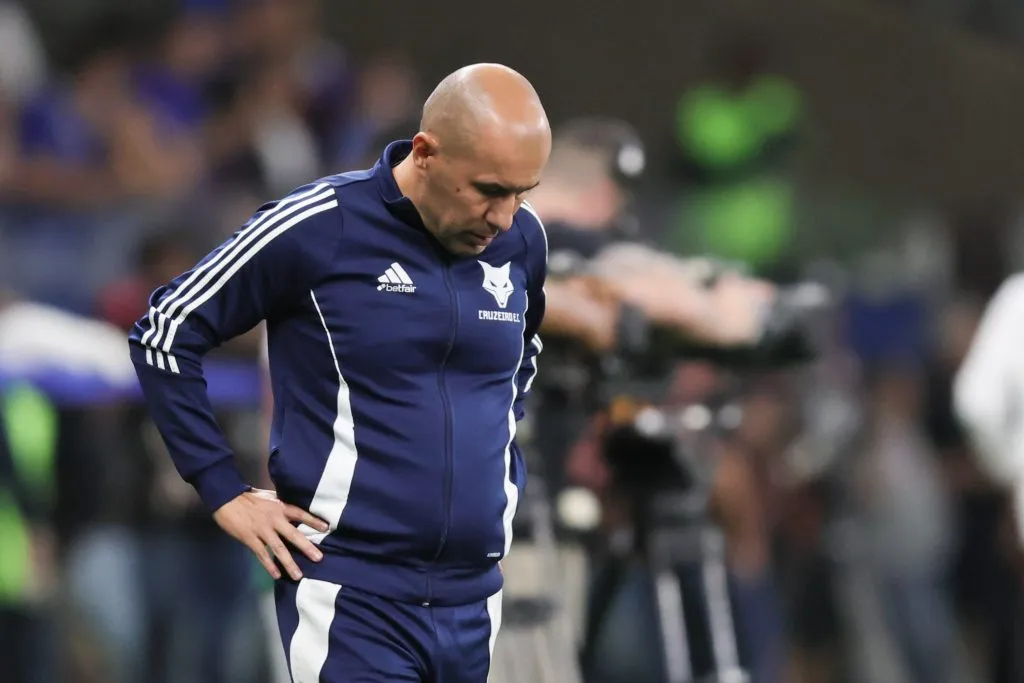 Leonardo Jardim técnico do Cruzeiro – Foto: Gilson Lobo/AGIF