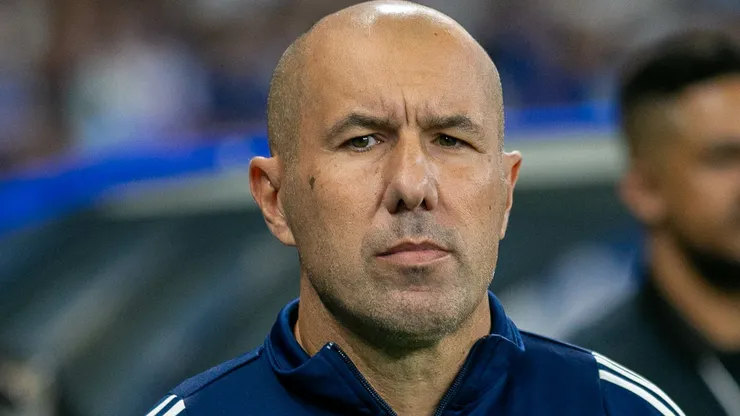 Leonardo Jardim justificou cautela nas substituições e reclamou da arbitragem em empate no interior de São Paulo.
