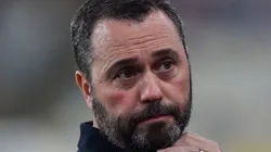 Presidente do Fluminense pede "cuidado" ao falar sobre contrato milionário de novo patrocinador do Flamengo.