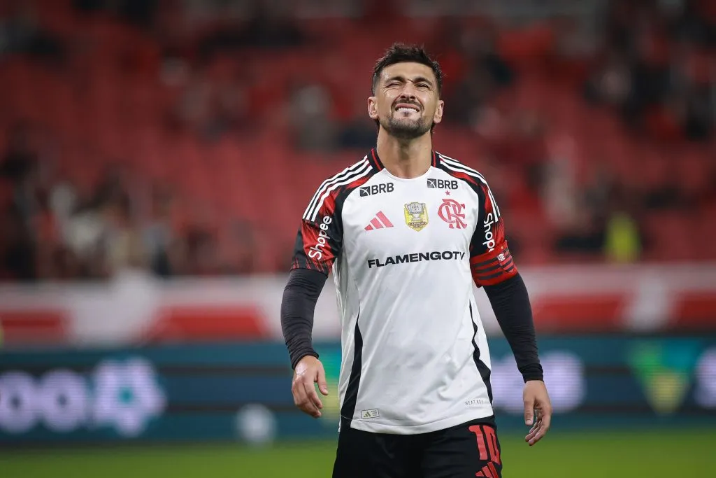 Depois de romper com a Pixbet, Flamengo vem usando a “FlamengoTV” enquanto não assinar com a Betano. Foto: Maxi Franzoi/AGIF