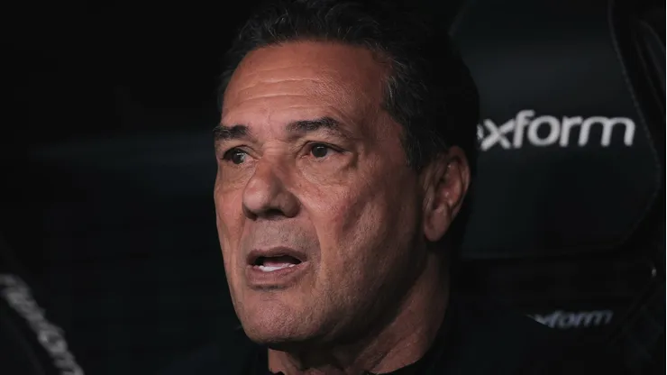 Vanderlei Luxemburgo comete gafe ao criticar ego de Neymar no Santos.