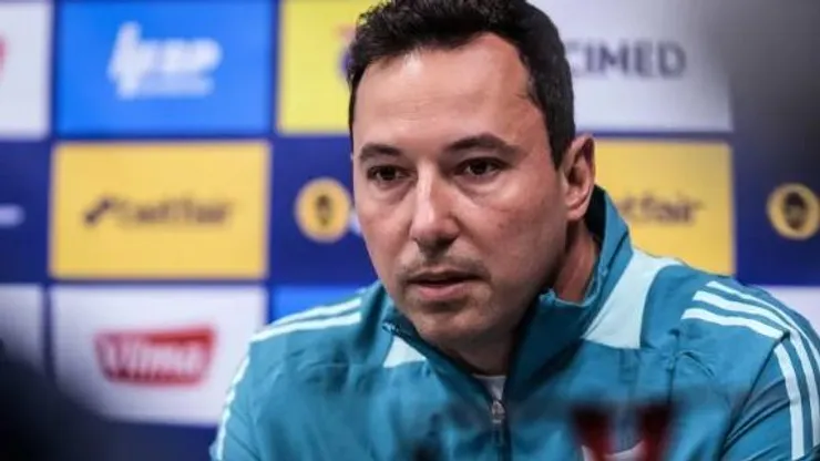 Pedro Júnior, CEO do Cruzeiro, se revoltou contra a arbitragem