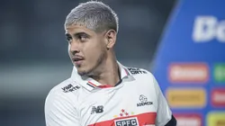 Diretoria do São Paulo celebra renovação de Alan Franco - Foto: Isabela Azine/AGIF