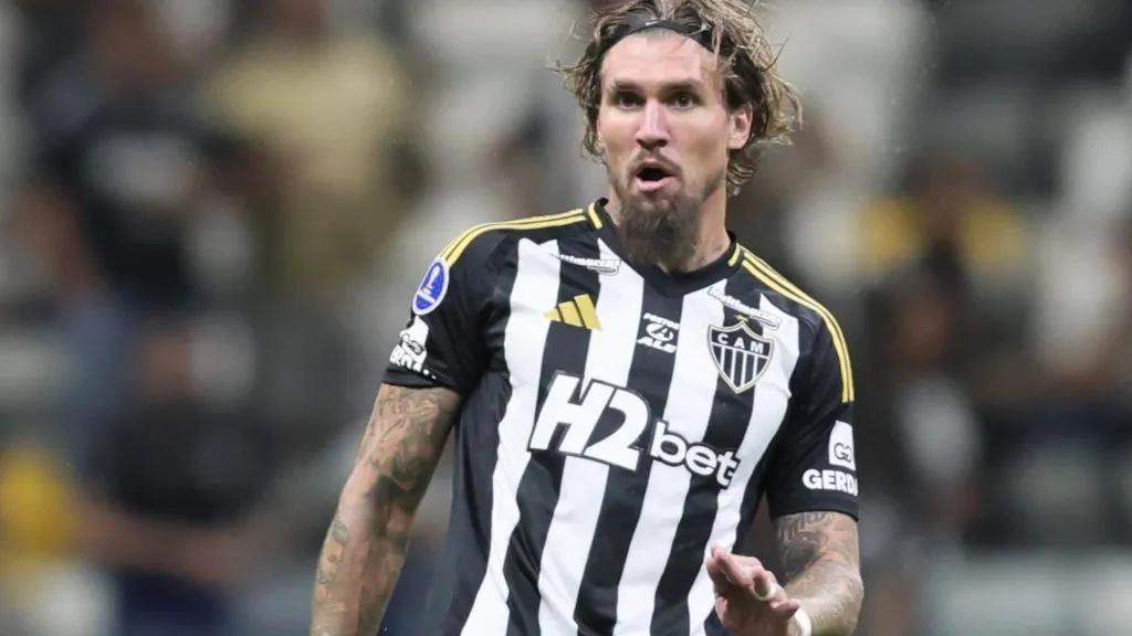 Lyanco sofreu lesão e deve ser desfalque para o Atlético-MG ( Foto: Gilson Lobo/AGIF)