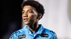 Robinho Jr renovou com o Santos - Foto: Raul Baretta/Santos FC.