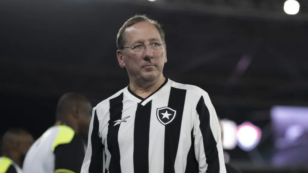 John Textor é exposto por Holding – Foto: Jorge Rodrigues/AGIF