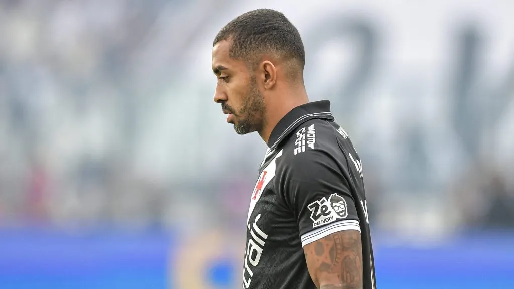 Paulo Henrique, jogador do Gigante da Colina. Foto: Thiago Ribeiro/AGIF.