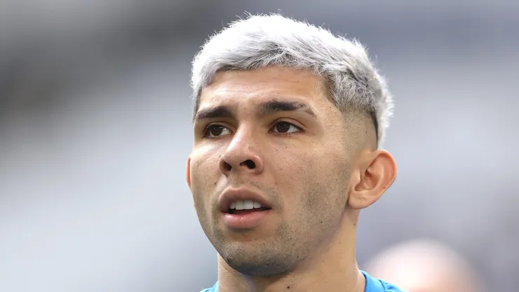 Julio Enciso durante jogo pela Seleção do Paraguai.