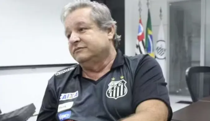 Luiz Alberto Rosan deixou o Santos em 2019 após entrada de Sampaoli na época – Foto: Divulgação/Santos FC