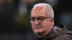 Dorival Júnior durante partida na Neo Química Arena, em São Paulo.