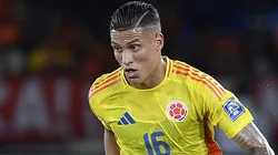 Meio-campista foi sondado - Foto: Gabriel Aponte/Getty Images.