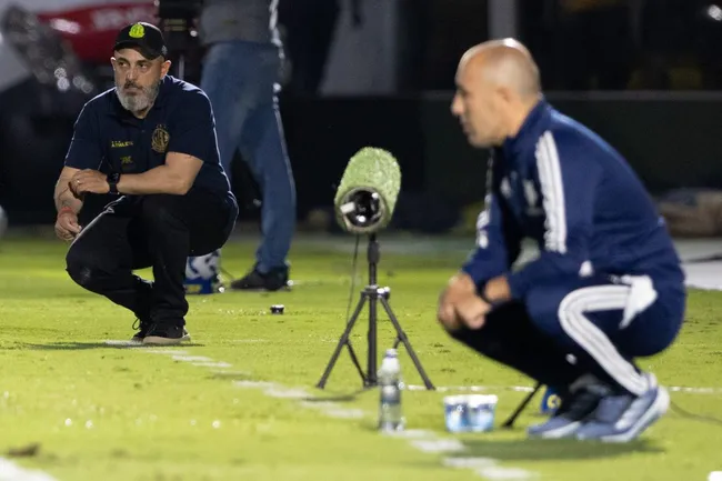 Rafael Guanaes técnico do Mirassol durante partida contra o Cruzeiro – Foto: Joisel Amaral/AGIF