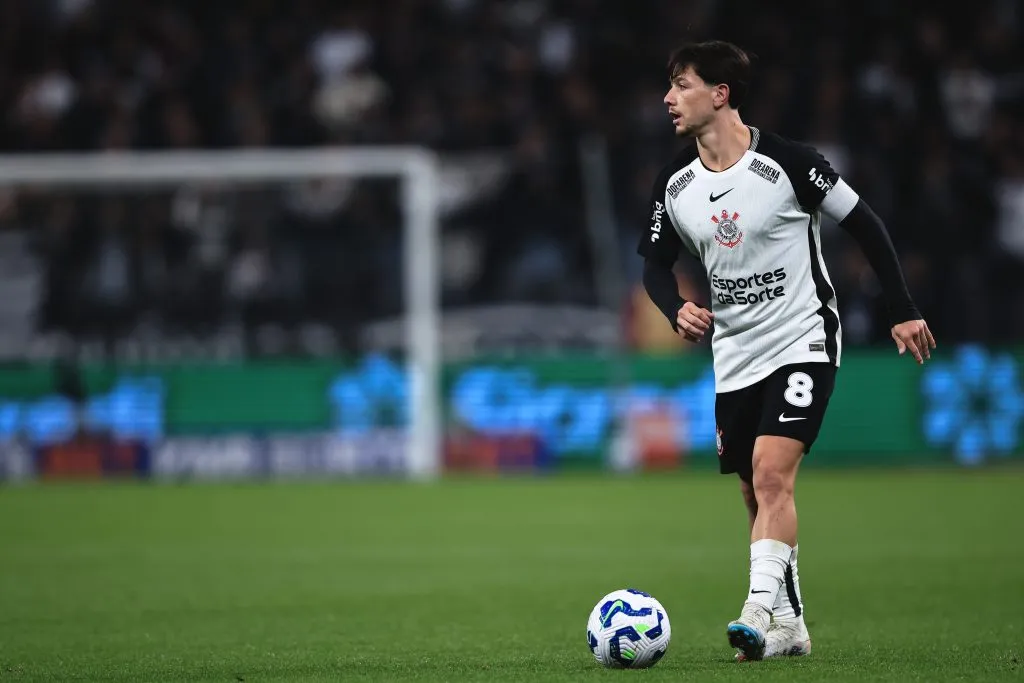 Rodrigo Garro jogador do Corinthians durante partida contra o Palmeiras – Foto: Ettore Chiereguini/AGIF