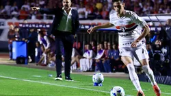 SP - SAO PAULO - 19/08/2025 - COPA LIBERTADORES 2025, SAO PAULO X ATLETICO NACIONAL - Rodrigo jogador do Sao Paulo durante partida contra o Atletico Nacional no estadio Morumbi pelo campeonato Copa Libertadores 2025. Foto: Marcello Zambrana/AGIF