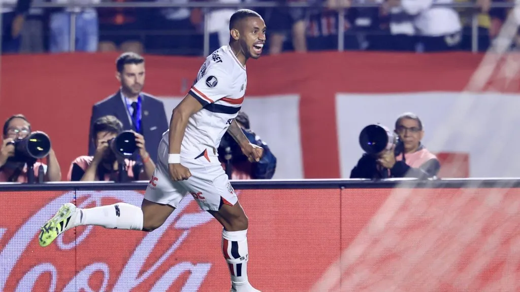 – André Silva jogador  seu gol durante partida contra o Atletico Nacional no estadio Morumbi pela Copa Libertadores 2025. Foto: Marcello Zambrana/AGIF