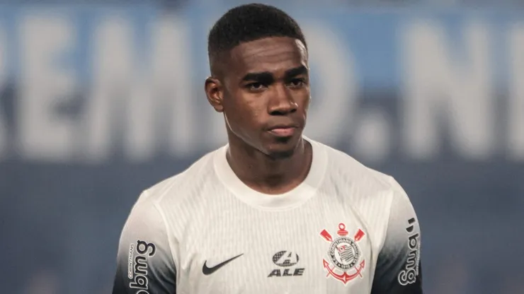 Félix Torres está na pauta dos principais problemas do Timão