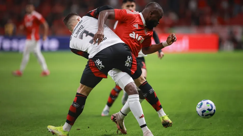 Internacional x Flamengo disputam premiação milionária na Libertadores – Foto: Maxi Franzoi/AGIF