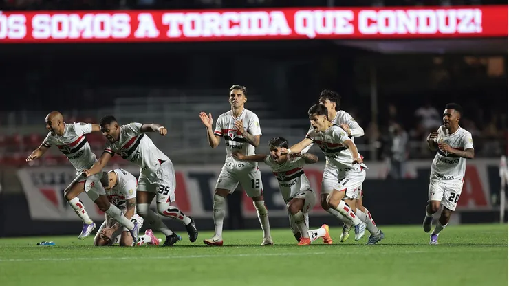 Elenco do SPFC após a classificação nos pênaltis