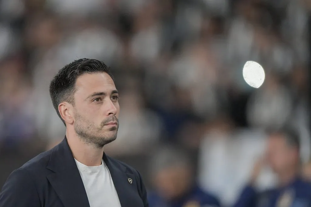 RJ – RIO DE JANEIRO – 14/08/2025 – COPA LIBERTADORES 2025, BOTAFOGO X LDU – Davide Ancelotti tecnico do Botafogo durante partida contra o LDU no estadio Engenhao pelo campeonato Copa Libertadores 2025. Foto: Thiago Ribeiro/AGIF