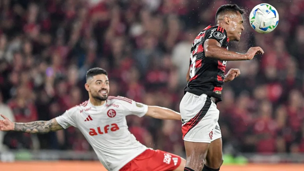 Jogo de ida entre Flamengo e Internacional. Foto: Thiago Ribeiro/AGIF