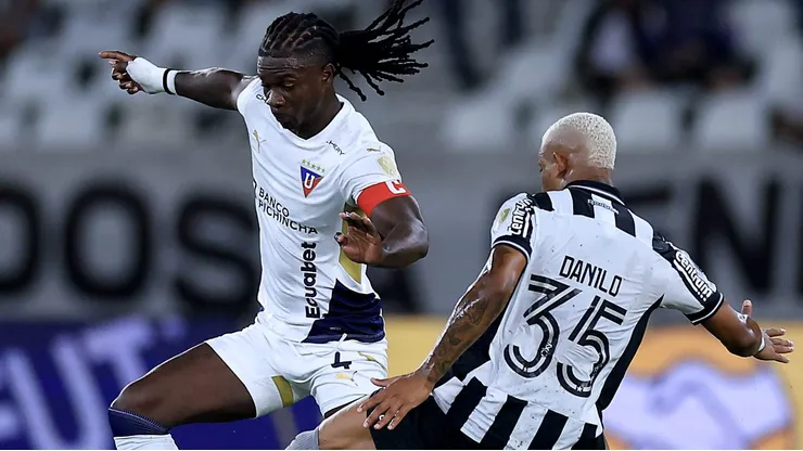 Torcida e imprensa equatoriana acreditam na virada da LDU sobre o Botafogo em Quito.