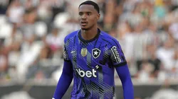 Se a disputa contra a LDU for para os pênaltis, John pode ser o herói da classificação