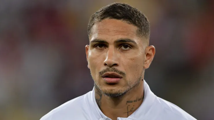 Paolo Guerrero, já brilhou com a camisa do Inter e do Flamengo