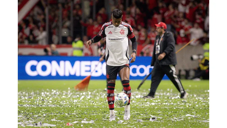RS - PORTO ALEGRE - 20/08/2025 - COPA LIBERTADORES 2025, INTERNACIONAL X FLAMENGO - Bruno Henrique jogador do Flamengo durante partida contra o Internacional no estadio Beira-Rio pelo campeonato Copa Libertadores 2025. Foto: Maxi Franzoi/AGIF