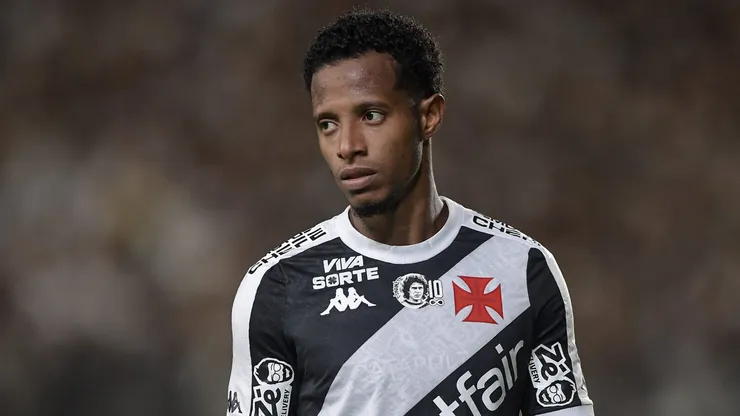 RJ - RIO DE JANEIRO - 12/04/2025 - BRASILEIRO A 2025, VASCO X SPORT - Tche Tche jogador do Vasco durante partida contra o Sport no estadio Sao Januario pelo campeonato Brasileiro A 2025. Foto: Thiago Ribeiro/AGIF