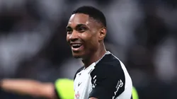 Vitinho em ação na Neo Química Arena