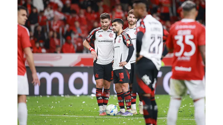 Flamengo avançou sem maiores dificuldades - Foto: Maxi Franzoi/AGIF.