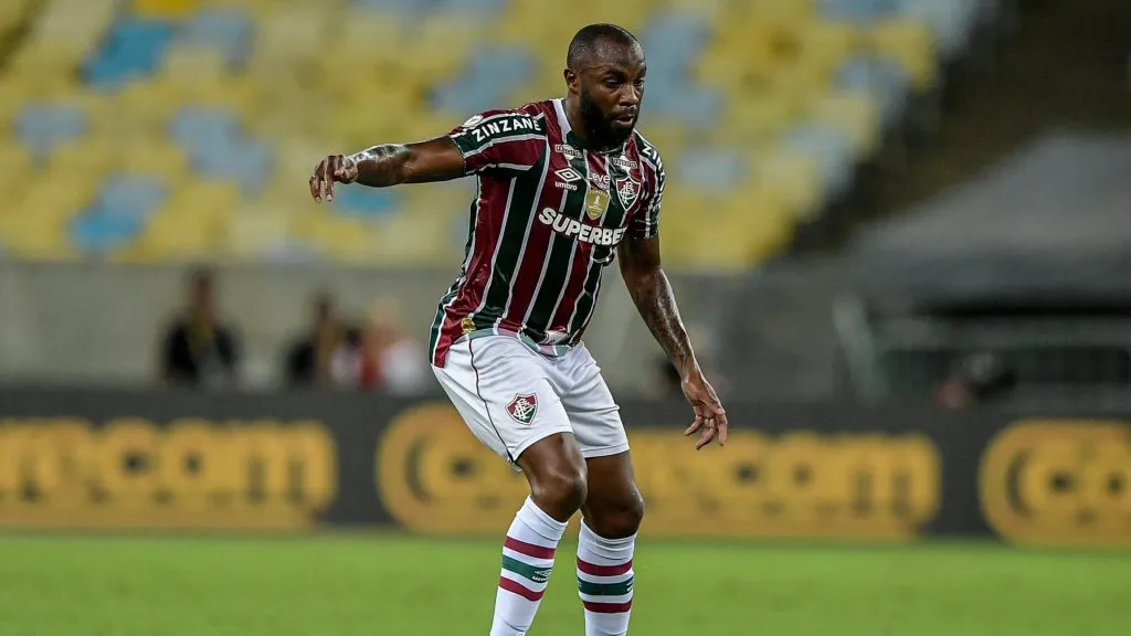 Manoel ganha espaço entre os titulares em reta final de contrato no Fluminense – Foto: Thiago Ribeiro/AGIF