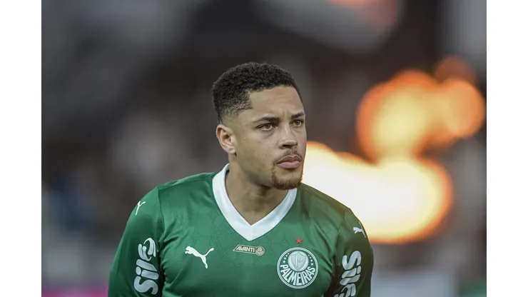 Palmeiras gasta fortuna em 2025 e Vitor Roque puxa lista milionária. Foto: Thiago Ribeiro/AGIF