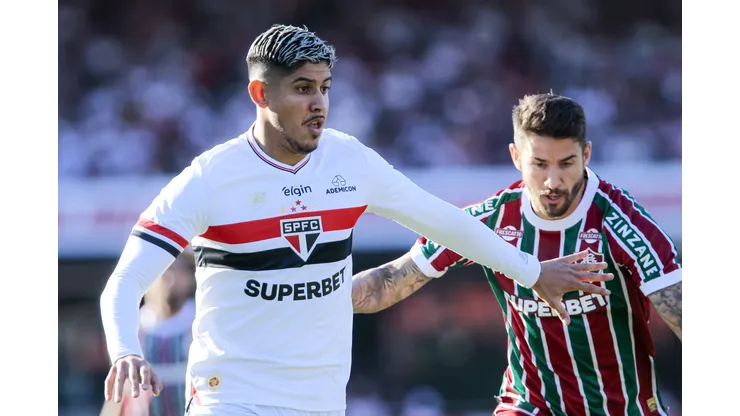 SP - SAO PAULO - 27/07/2025 - BRASILEIRO A 2025, SAO PAULO X FLUMINENSE - Alan Franco jogador do Sao Paulo durante partida contra o Fluminense no estadio Morumbi pelo campeonato Brasileiro A 2025. Foto: Marco Miatelo/AGIF