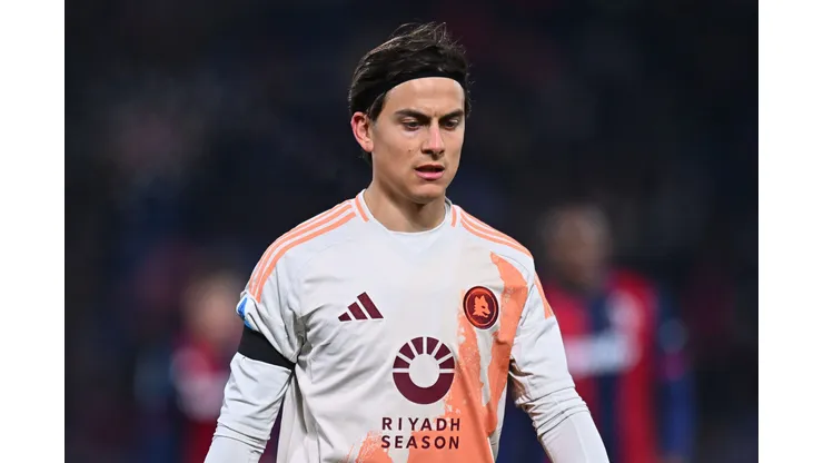 BOLOGNA, ITALY - JANUARY 12: Paulo Dybala of AS Roma during the Serie A match between Bologna and AS Roma at Stadio Renato Dall'Ara on January 12, 2025 in Bologna, Italy. (Photo by Alessandro Sabattini/Getty Images)