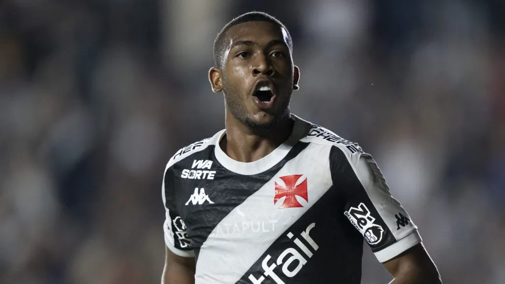 Rayan jogador do Vasco comemora seu gol durante partida contra o Operario no estadio Sao Januario pelo campeonato Copa Do Brasil 2025. Foto: Jorge Rodrigues/AGIF