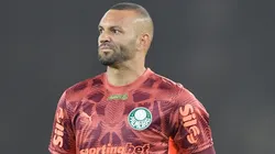 Weverton abre o jogo sobre briga por posição no Palmeiras