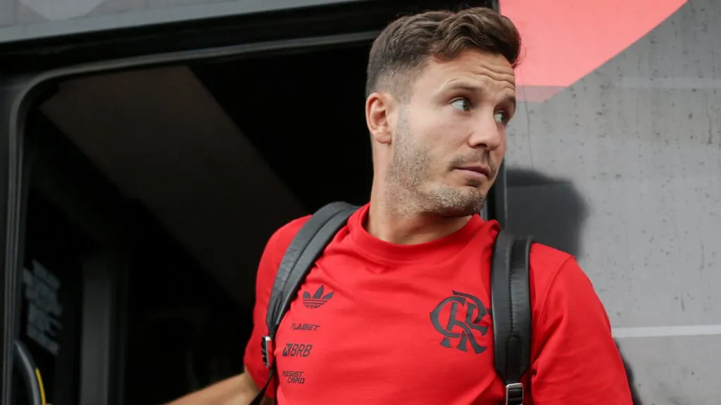 Saúl ganhou espaço entre os titulares da equipe sob o comando de Filipe Luís – Fotos: Gilvan de Souza/Flamengo