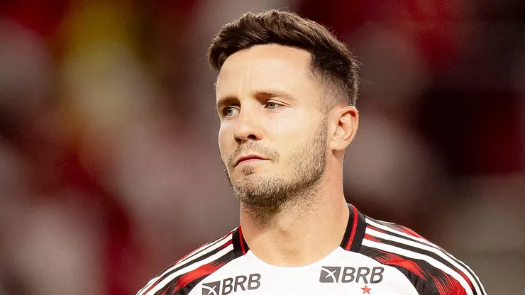Saúl conquista seu espaço entre os titulares do Flamengo