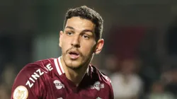 Nino durante jogo pelo Fluminense.