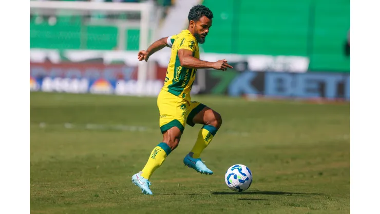 RS - CAXIAS DO SUL - 20/04/2025 - BRASILEIRO A 2025, JUVENTUDE X MIRASSOL - Danielzinho jogador do Mirassol durante partida contra o Juventude no estadio Alfredo Jaconi pelo campeonato Brasileiro A 2025. Foto: Luiz Erbes/AGIF