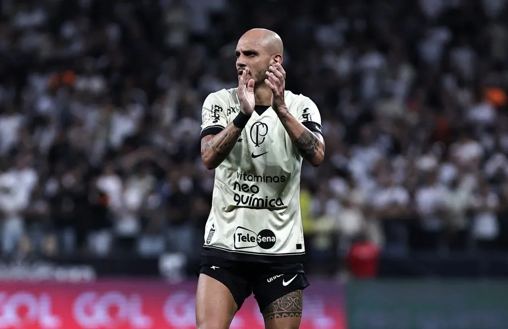 Fabio Santos jogador do Corinthians – Foto: Fabio Giannelli/AGIF