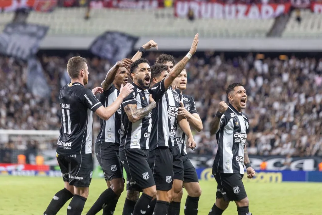 Galeano, jogador do Ceara comemora seu gol na estadio Arena Castelao pelo campeonato Brasileiro A 2025. Foto: Lucas Emanuel/AGIF