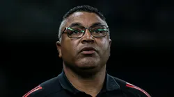 MG - BELO HORIZONTE - 23/08/2025 - BRASILEIRO A 2025, CRUZEIRO X INTERNACIONAL - Roger Machado tecnico do Internacional durante partida contra o Cruzeiro no estadio Mineirao pelo campeonato Brasileiro A 2025. Foto: Fernando Moreno/AGIF