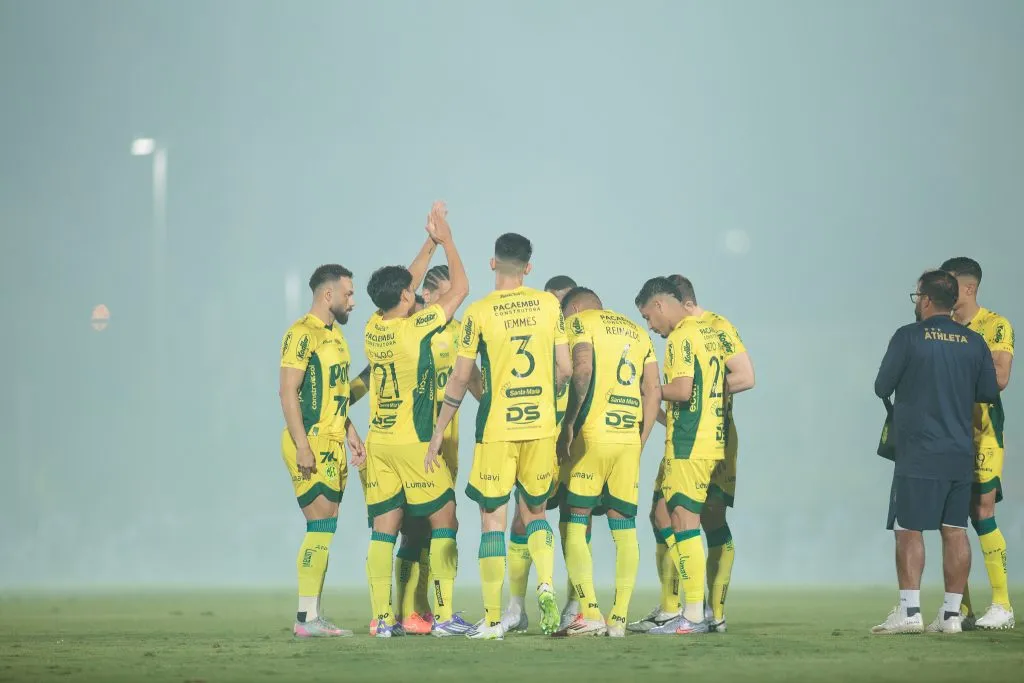 SP – MIRASSOL – 18/08/2025 – BRASILEIRO A 2025, MIRASSOL X CRUZEIRO – Torcida do Mirassol durante partida contra Cruzeiro no estadio Jose Maria de Campos Maia pelo campeonato Brasileiro A 2025. Foto: Vinicius Silva/AGIF