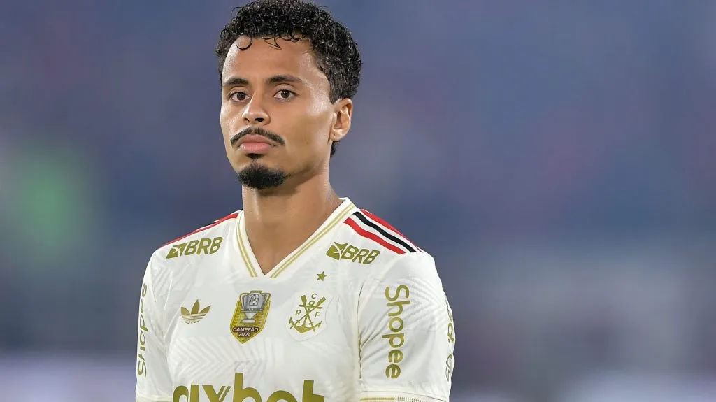 Allan durante partida. Foto: Thiago Ribeiro/AGIF